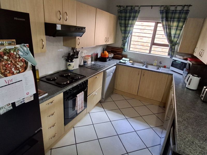 Townhouse For Sale in North Riding AH - Photo 8