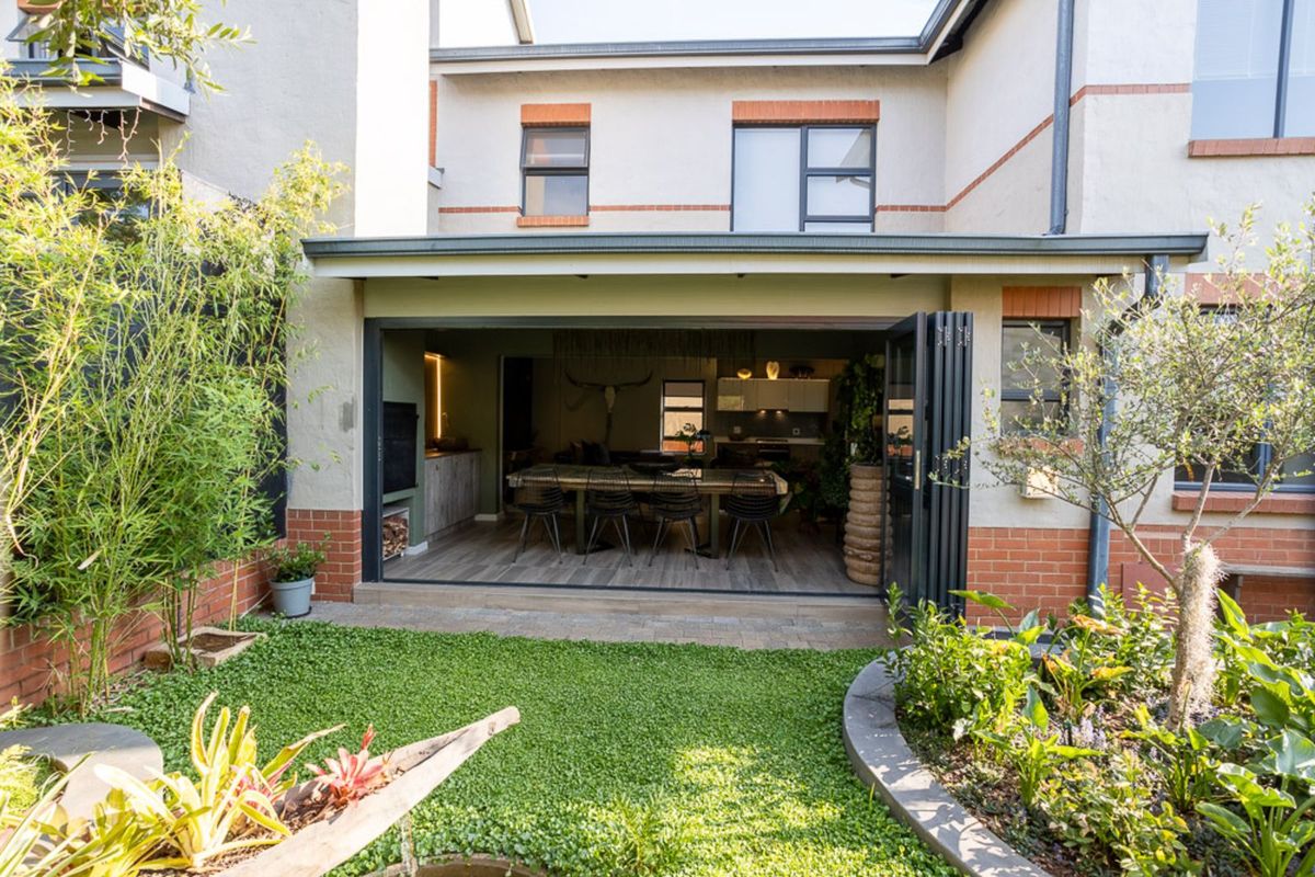 Townhouse For Sale in The Hills Game Reserve Estate - Photo 2