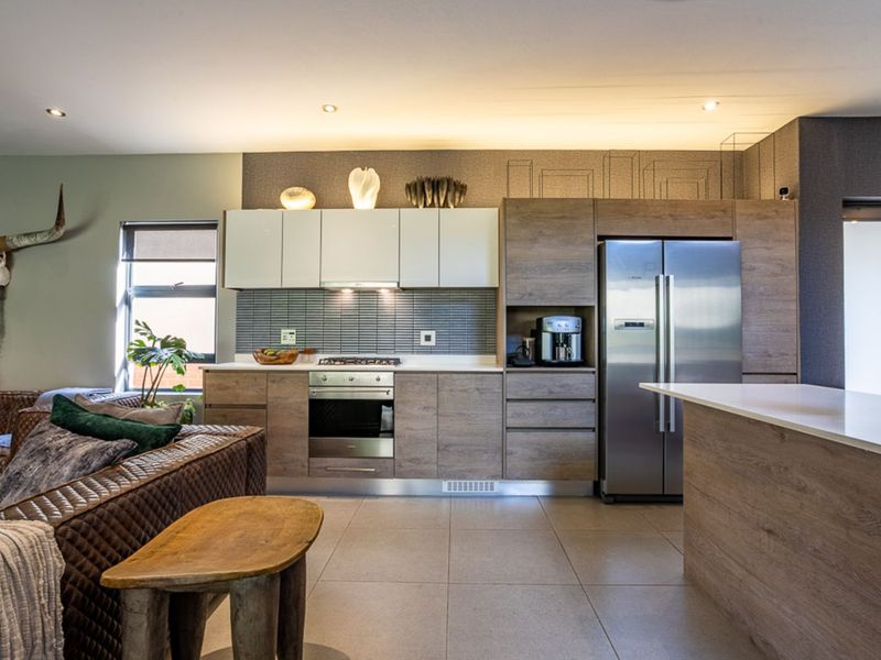 Townhouse For Sale in The Hills Game Reserve Estate - Photo 10