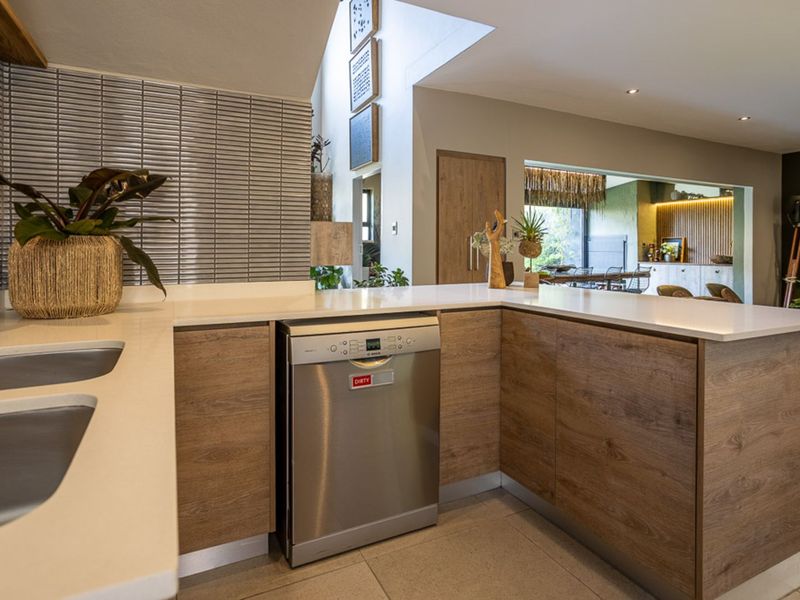 Townhouse For Sale in The Hills Game Reserve Estate - Photo 9