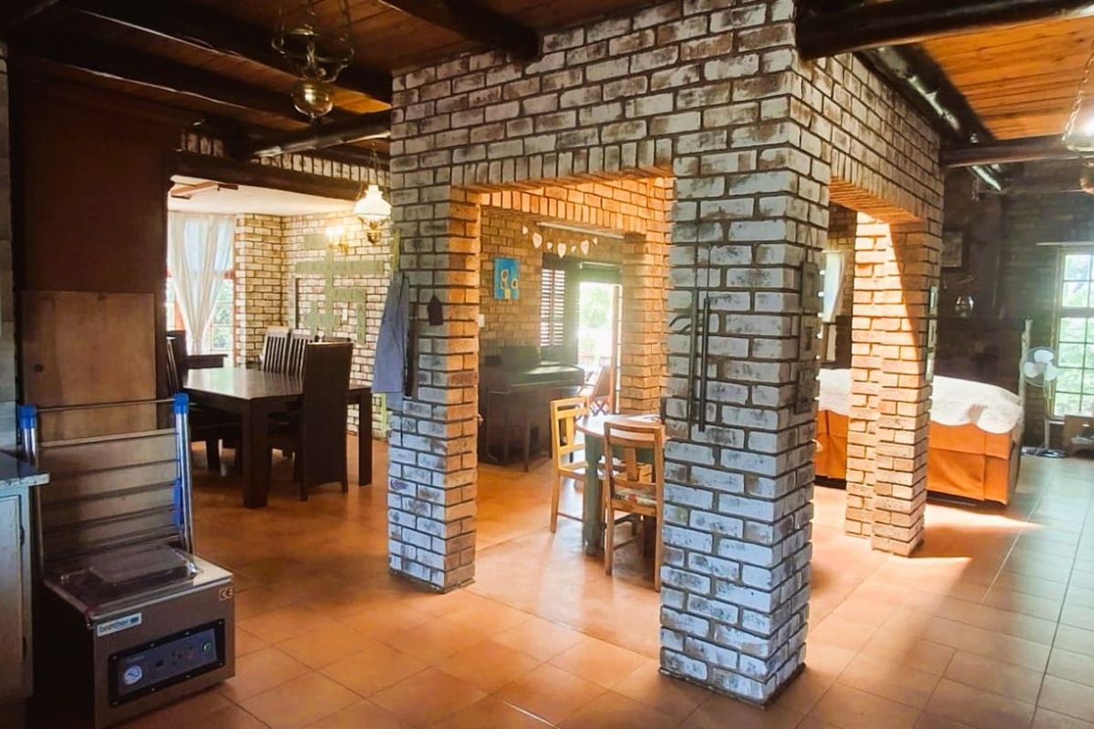 House For Sale in Newlands - Photo 2