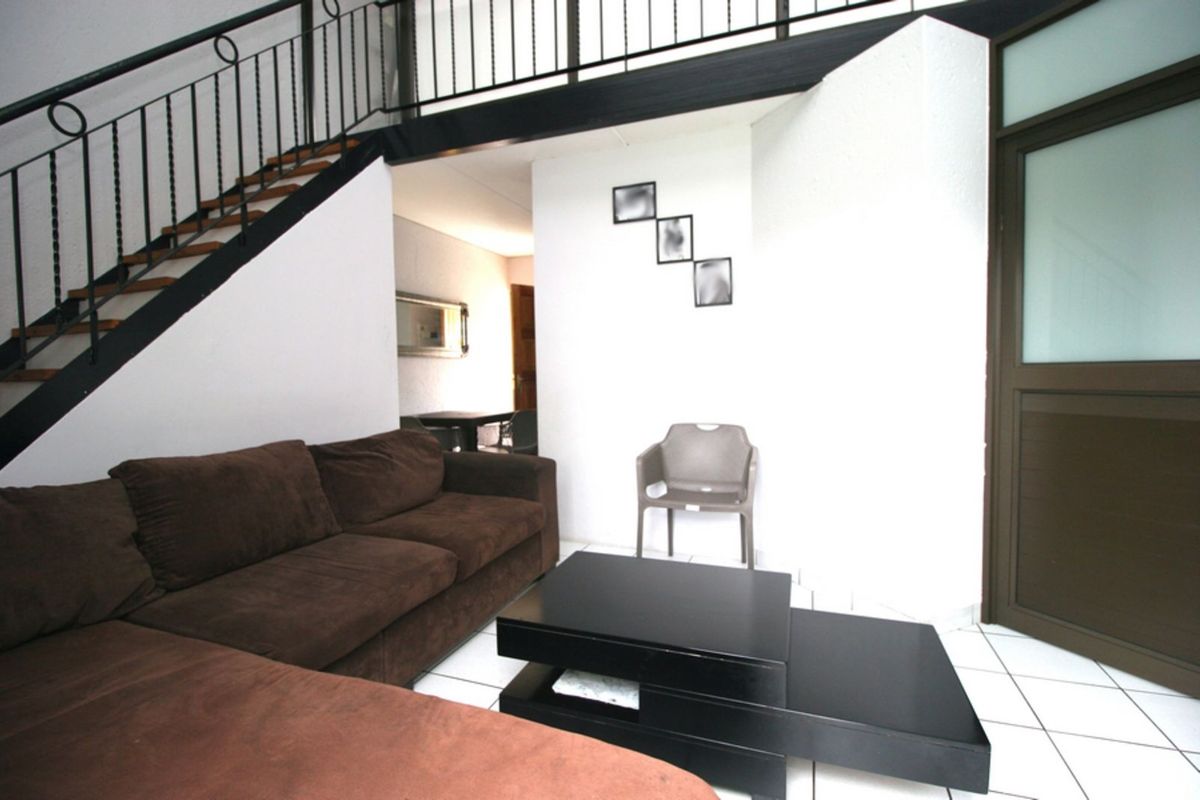 Apartment For Sale in Bromhof - Photo 2