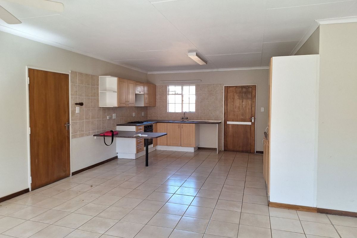 House For Sale in Aventura Warmbaths - Photo 2