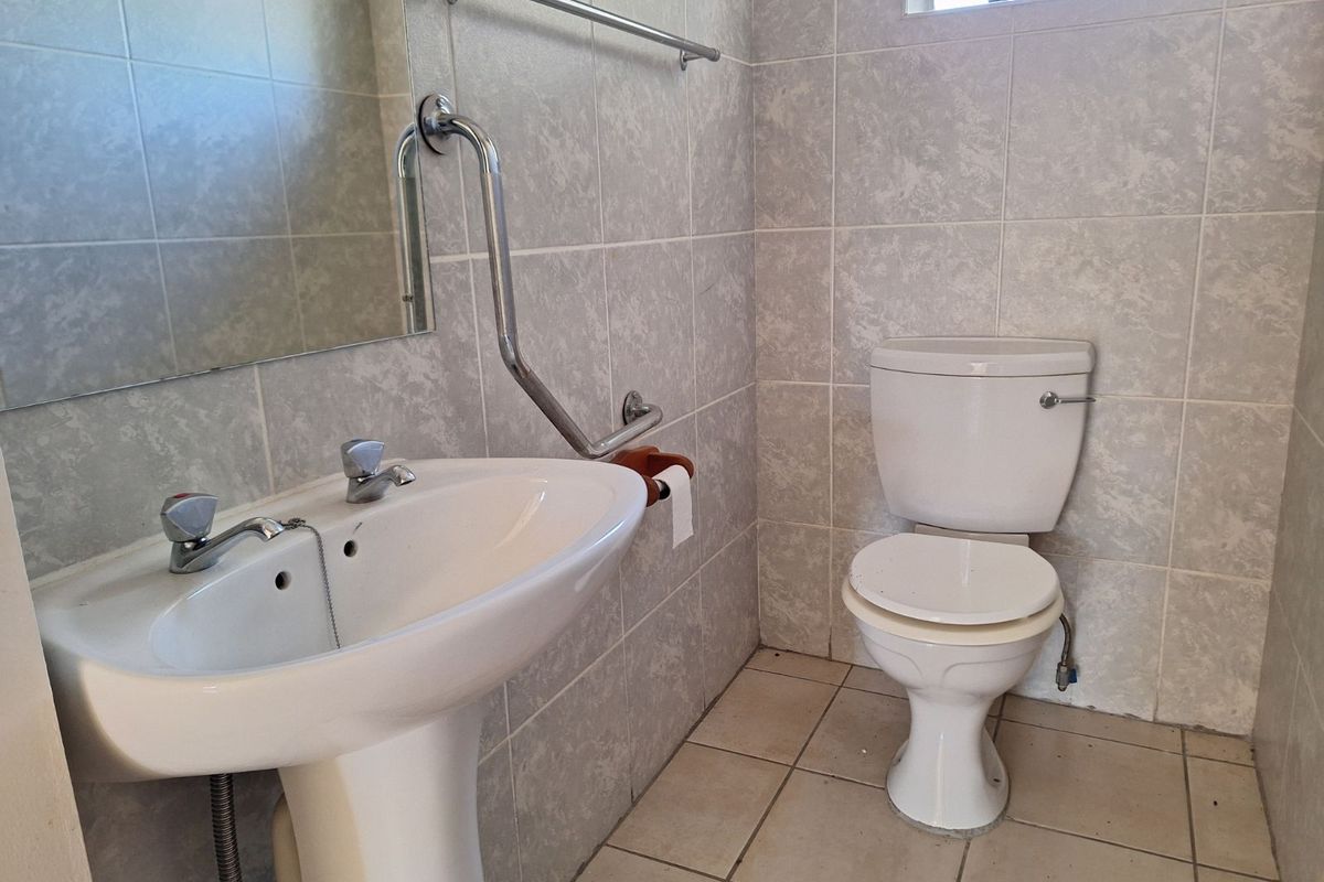 House For Sale in Aventura Warmbaths - Photo 4