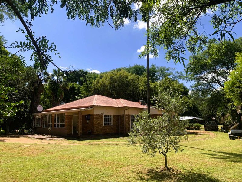 House For Sale in Modimolle Central - Photo 2