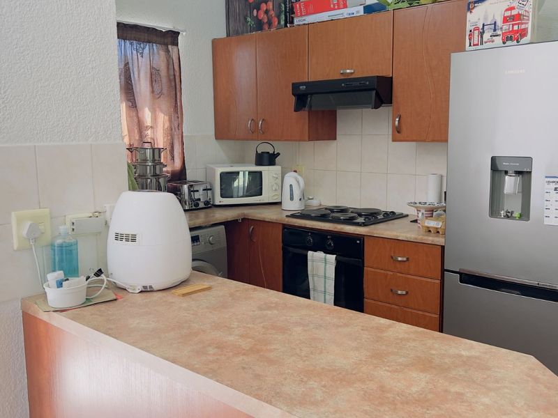 Townhouse For Sale in Halfway Gardens - Photo 7