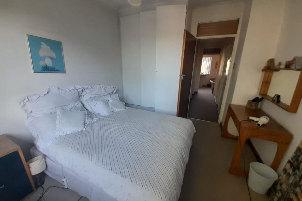 Townhouse For Sale in Corlett Gardens - Photo 5