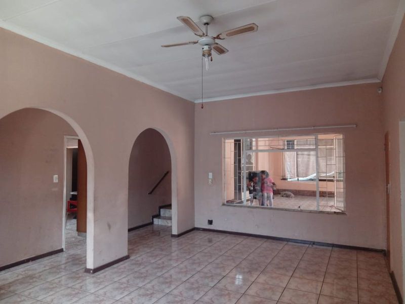House For Sale in Pretoria West - Photo 7