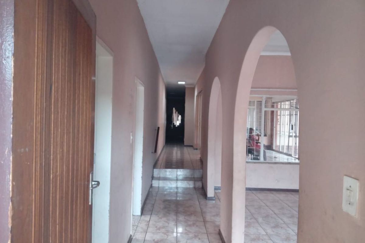 House For Sale in Pretoria West - Photo 2