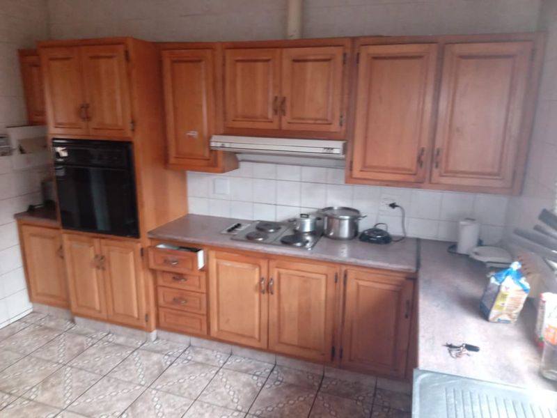 House For Sale in Pretoria West - Photo 6