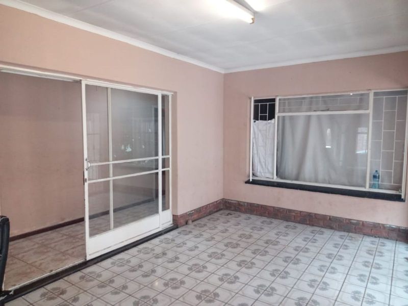 House For Sale in Pretoria West - Photo 3