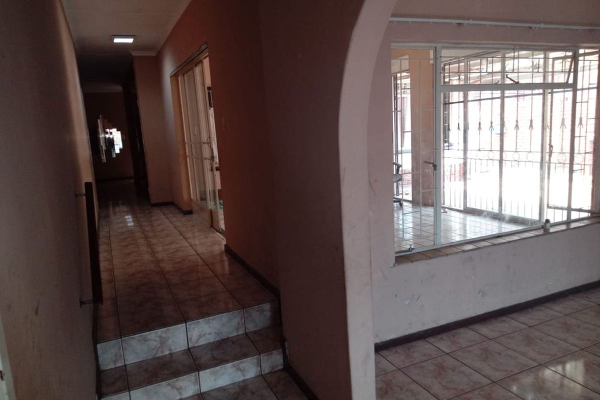 House For Sale in Pretoria West - Photo 5