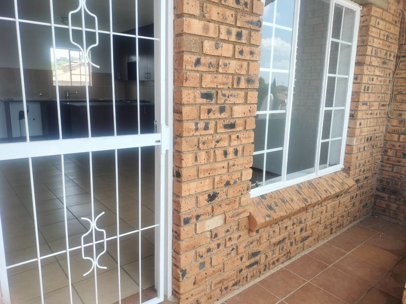 House For Sale in Erand Gardens - Photo 2