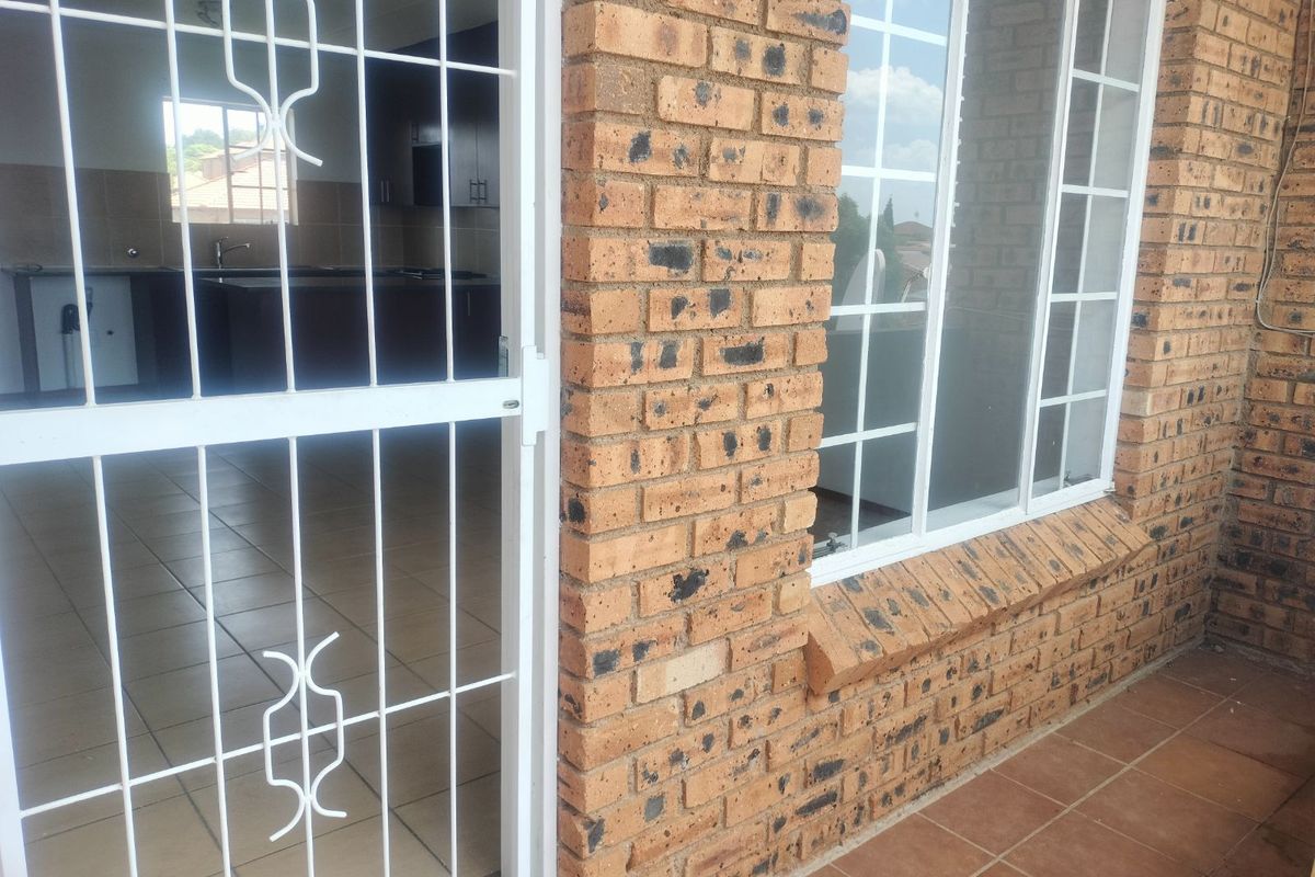 House For Sale in Erand Gardens - Photo 2