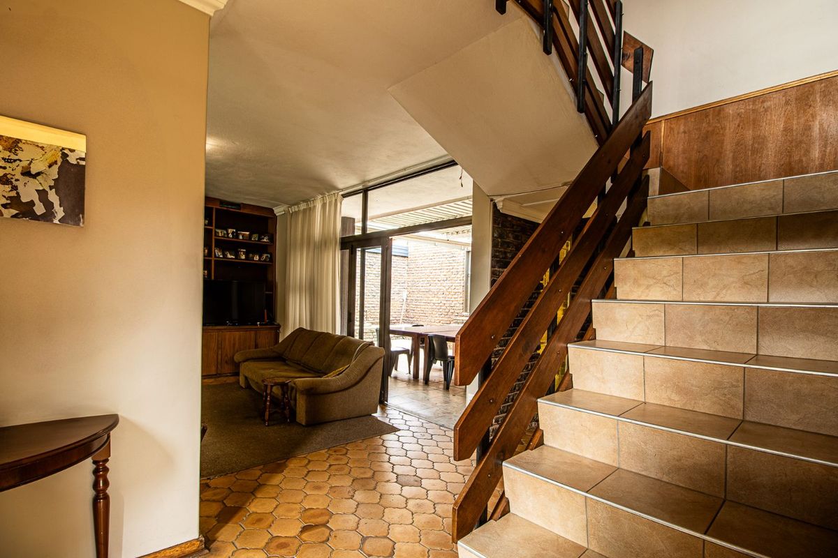 House For Sale in Wingate Park - Photo 2