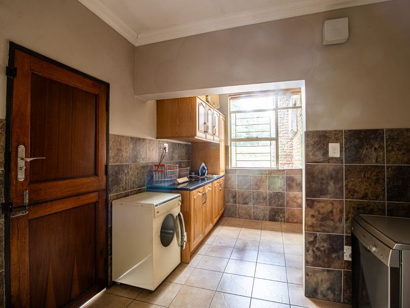 House For Sale in Wingate Park - Photo 6