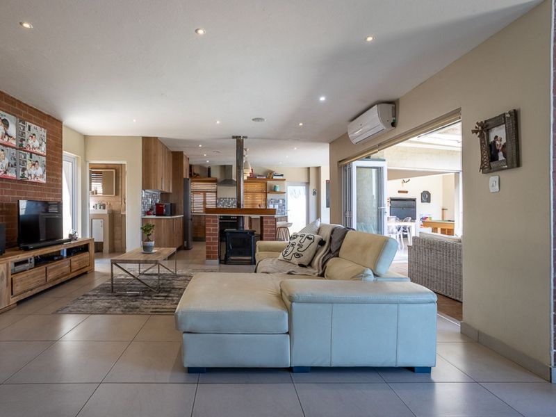 House For Sale in The Hills Game Reserve Estate - Photo 3