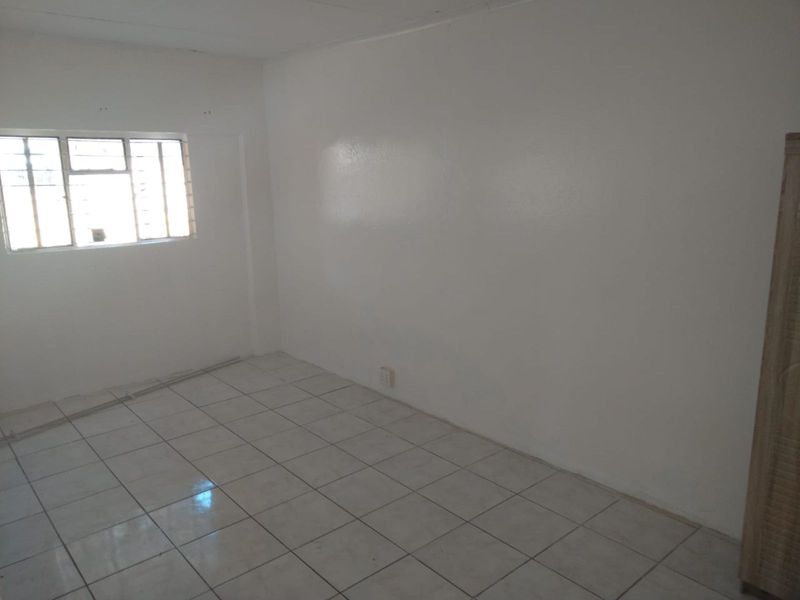 House For Sale in Ermelo Central - Photo 4
