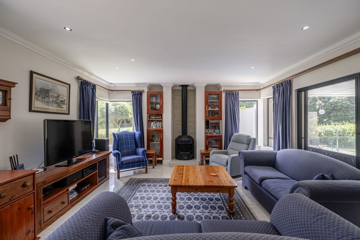 House For Sale in Sardinia Bay Golf & Wildlife Estate - Photo 3