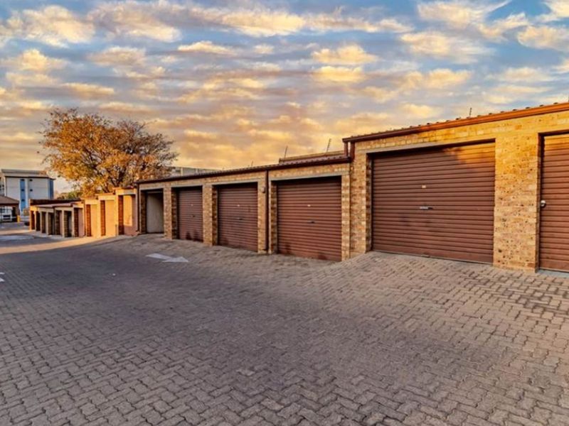 Apartment For Sale in Erand Gardens - Photo 4