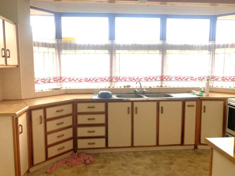 House For Sale in The Island - Photo 6