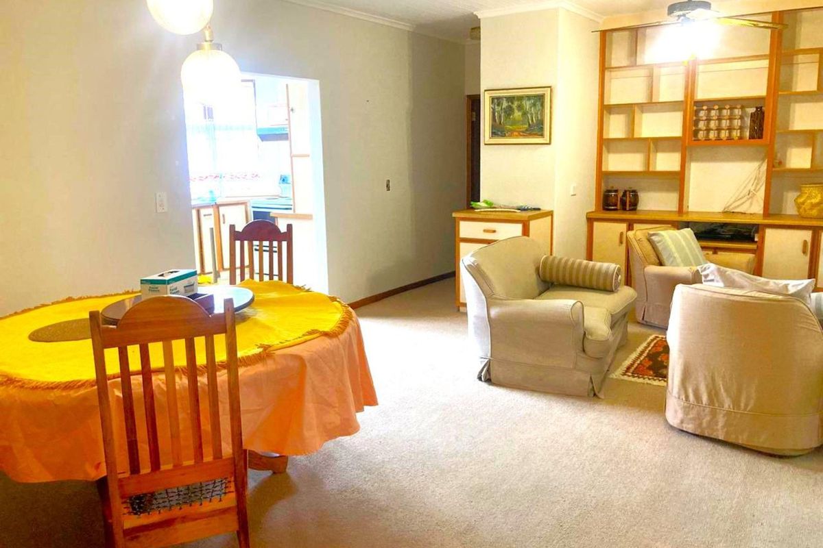 House For Sale in The Island - Photo 5