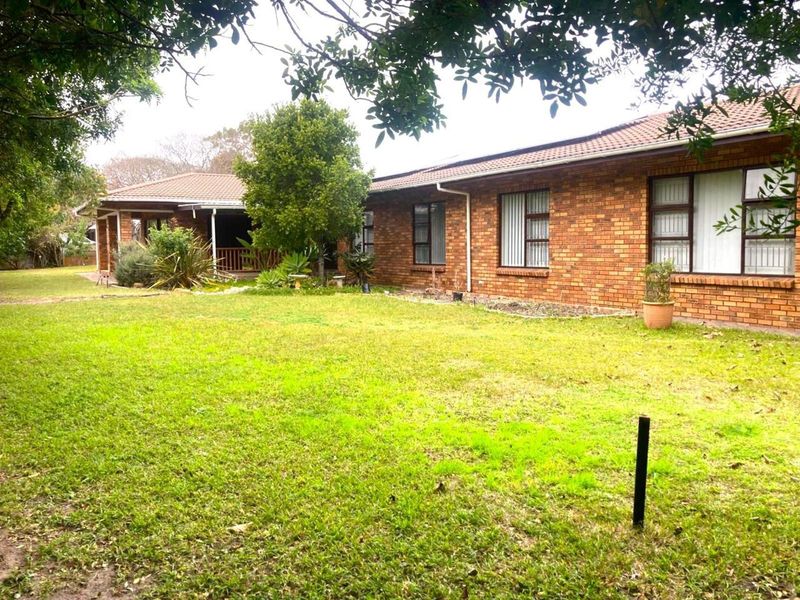 House For Sale in The Island - Photo 2