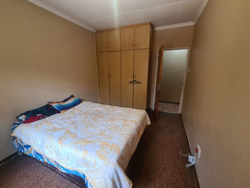 House For Sale in Northview - Photo 9