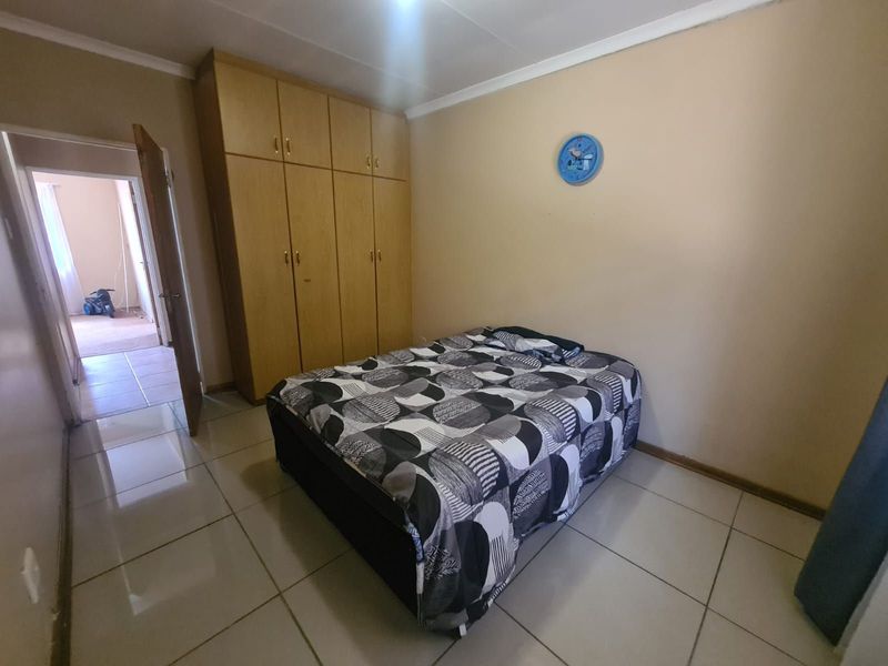 House For Sale in Northview - Photo 10