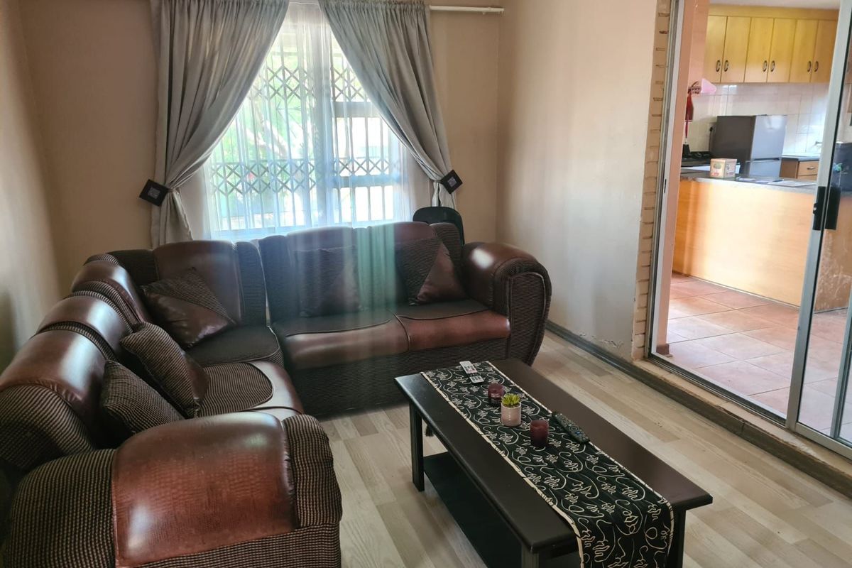 House For Sale in Northview - Photo 5