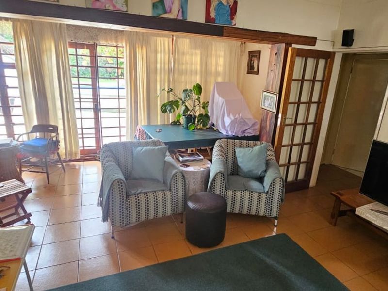 House For Sale in Monument Heights - Photo 2