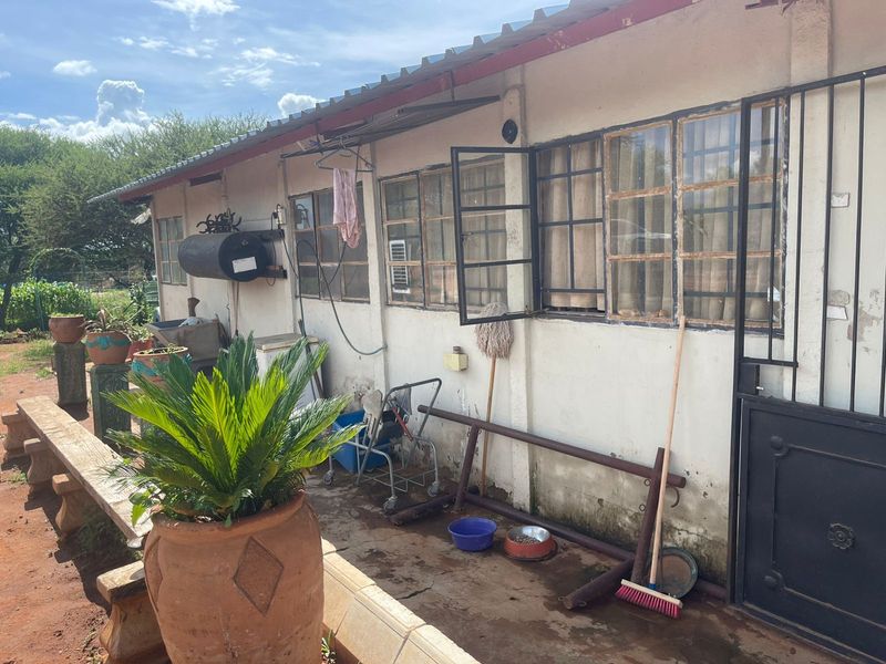 House For Sale in Ivydale AH - Photo 2