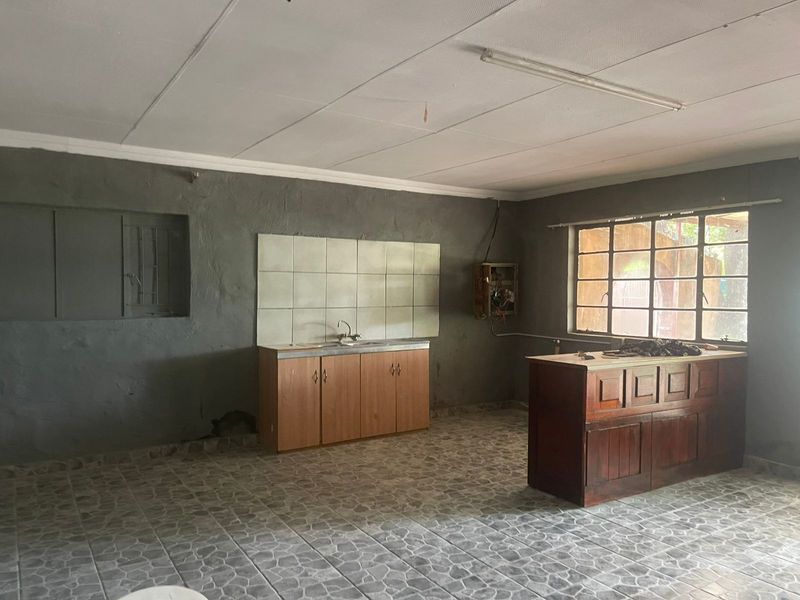 House For Sale in Ivydale AH - Photo 4