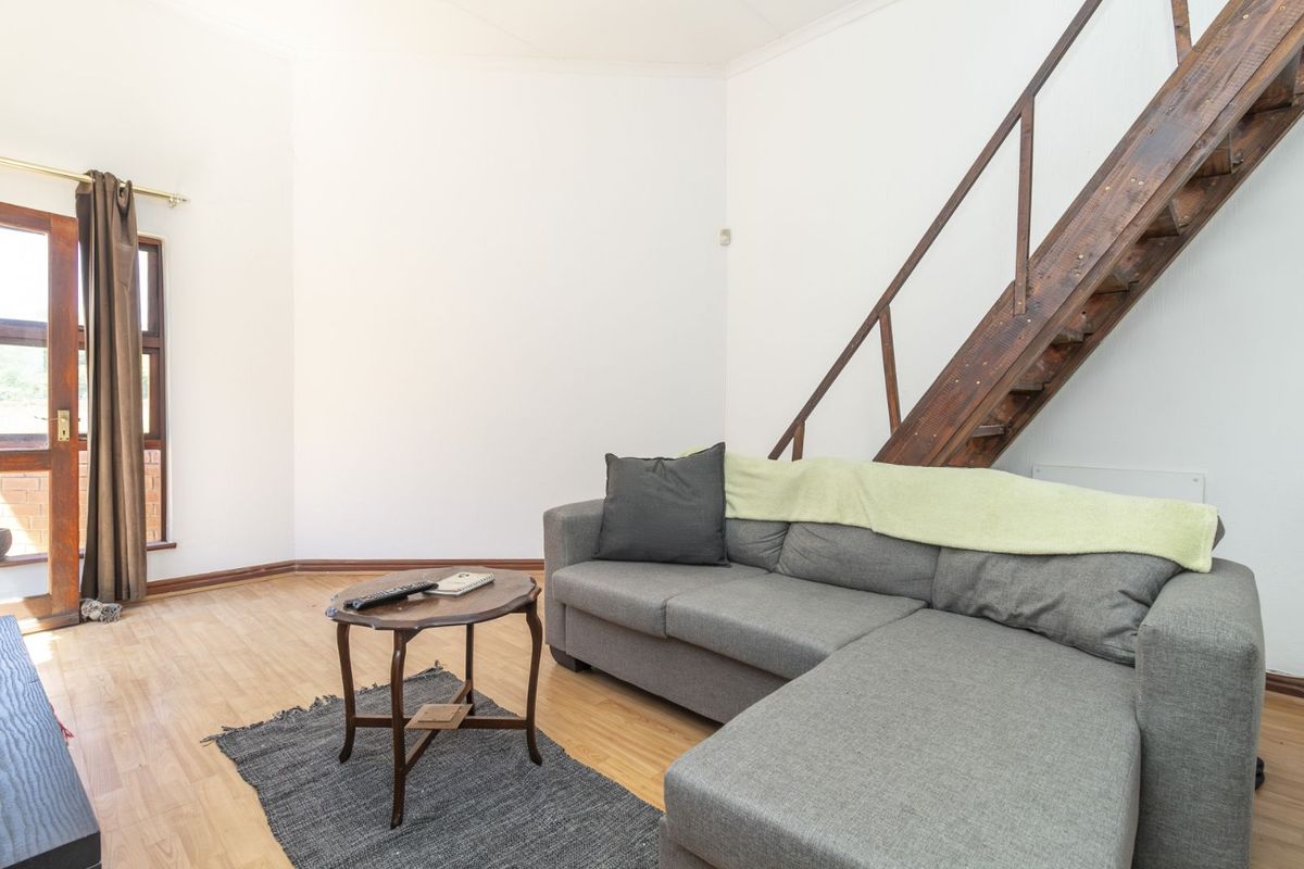 Apartment For Sale in Honeydew Manor - Photo 4