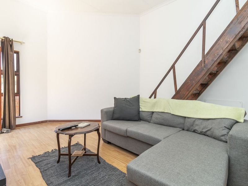 Apartment For Sale in Honeydew Manor - Photo 4