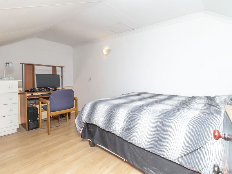 Apartment For Sale in Honeydew Manor - Photo 10