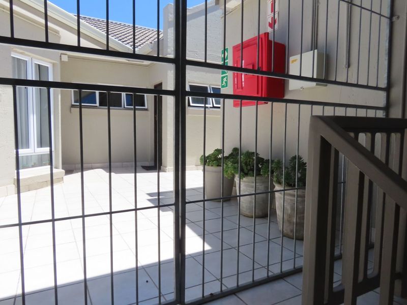 Apartment For Sale in Dana Bay - Photo 10