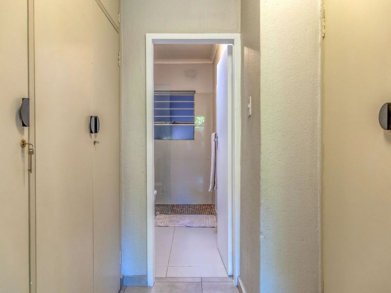 Townhouse For Sale in Fourways - Photo 3