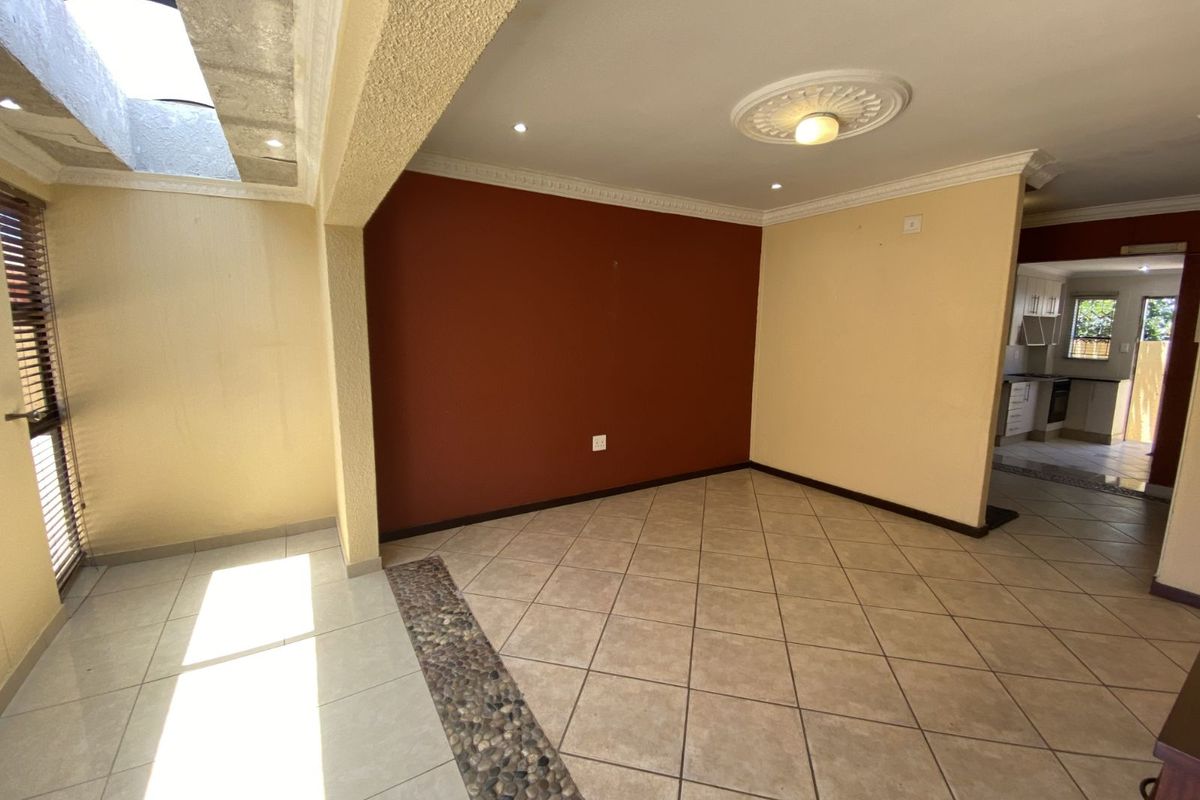House For Sale in Tlhabane West - Photo 4