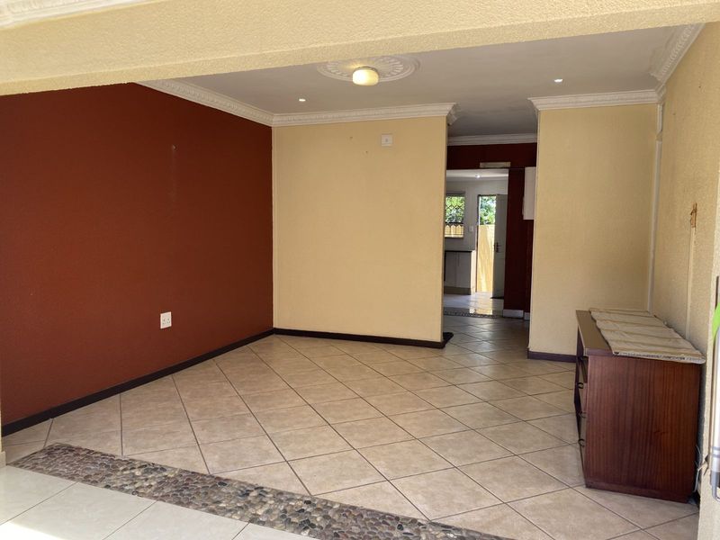 House For Sale in Tlhabane West - Photo 5