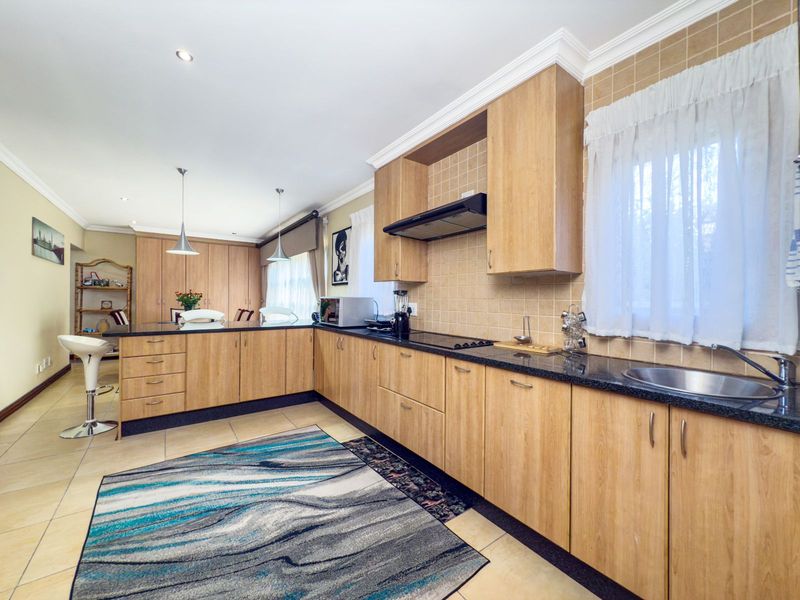 House For Sale in Midstream Estate - Photo 8