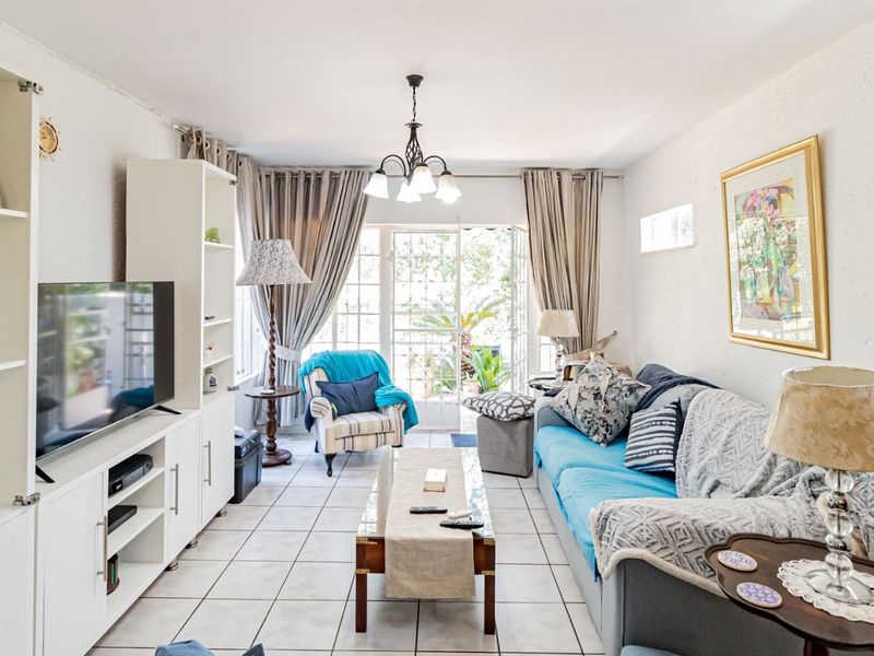 Townhouse To Rent in Malanshof - Photo 3