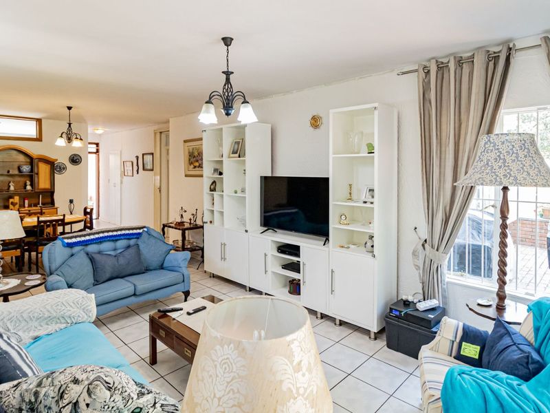 Townhouse To Rent in Malanshof - Photo 5