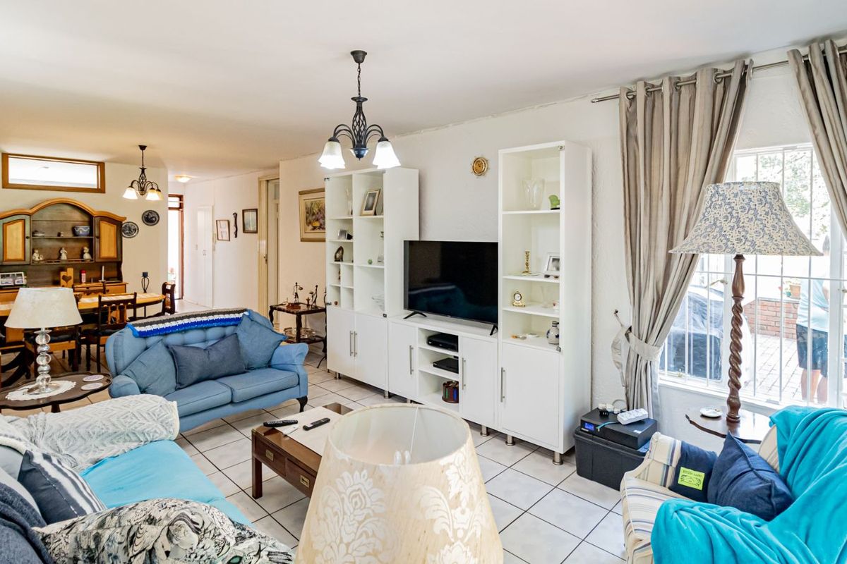 Townhouse To Rent in Malanshof - Photo 5