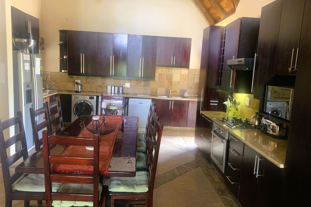 House For Sale in Zebula Golf Estate - Photo 2