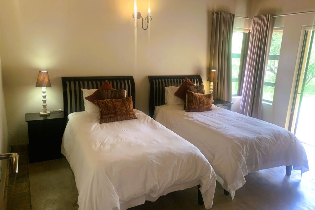 House For Sale in Zebula Golf Estate - Photo 5