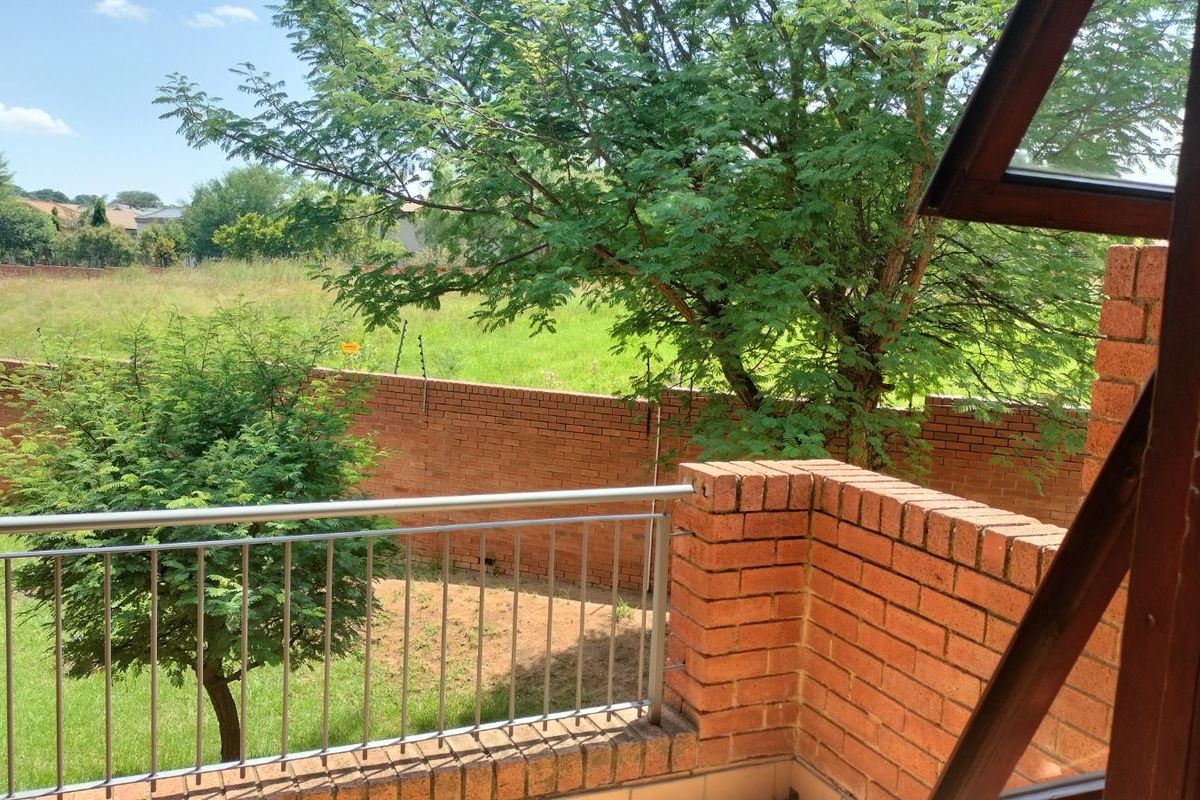 Apartment For Sale in Honeydew - Photo 4