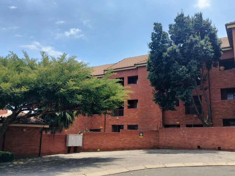 Apartment For Sale in Honeydew - Photo 2