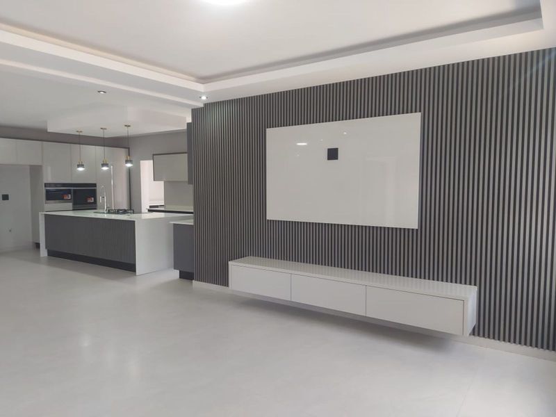 House For Sale in Six Fountains Residential Estate - Photo 3