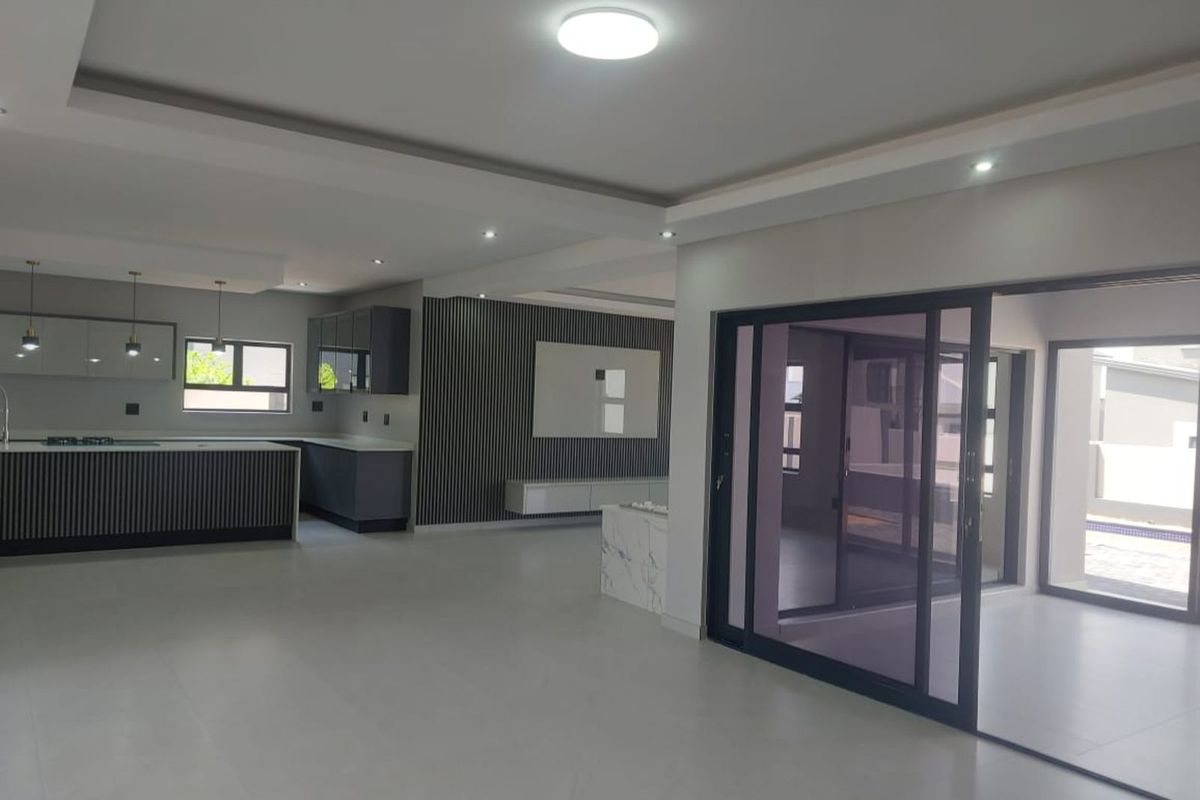 House For Sale in Six Fountains Residential Estate - Photo 4